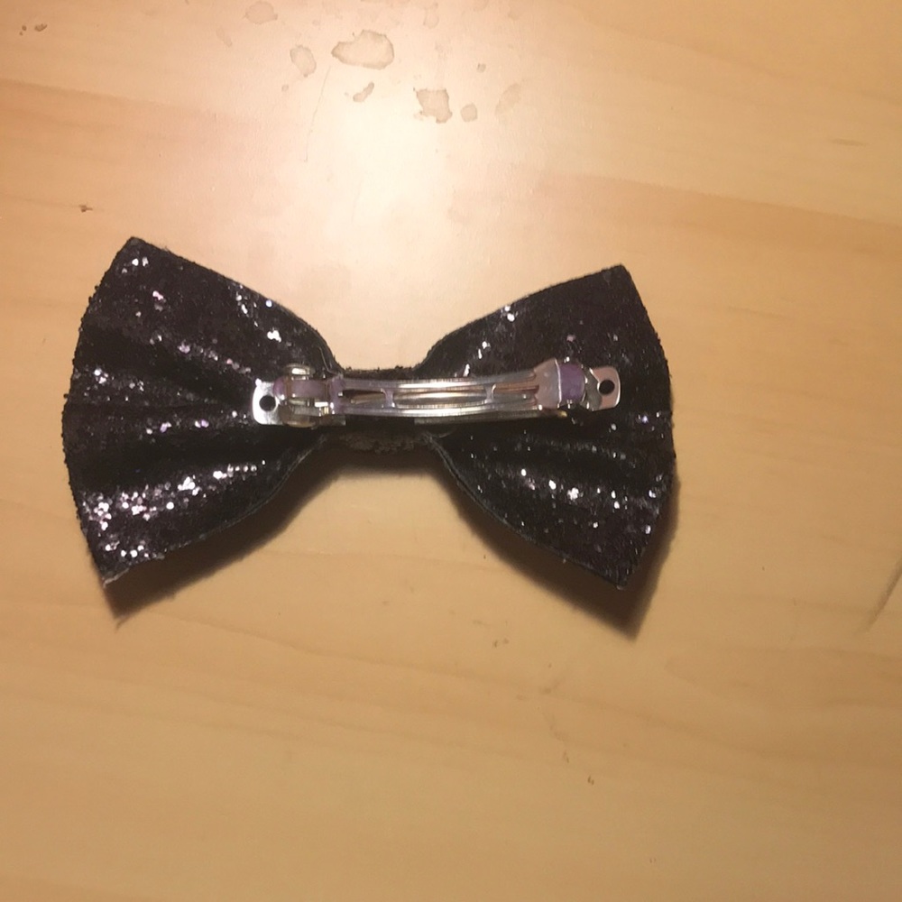 Bow - Picture 3 of 3